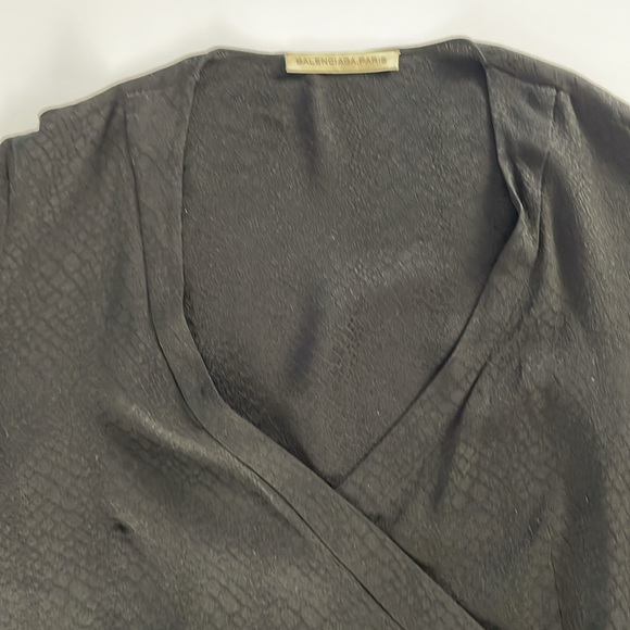 BALENCIAGA PARIS Black Silk Kimono Sleeve Top. 36. - Picture 4 of 16